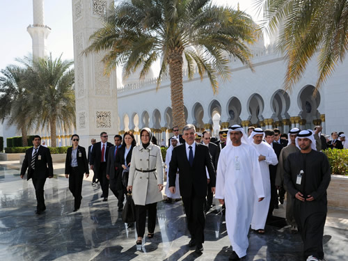 Cumhurbaşkanı Gül, Şeyh Zayed Camii’ni Ziyaret Etti